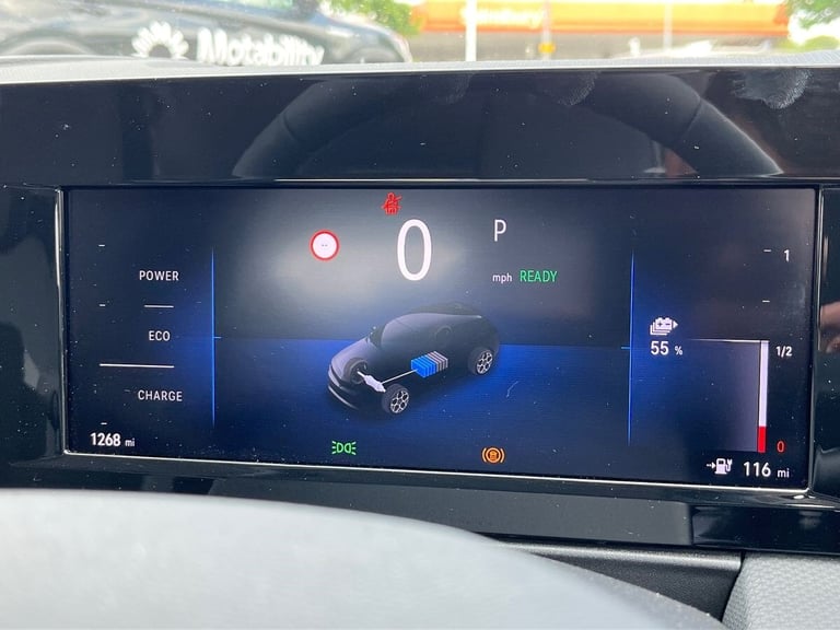  Vauxhall Astra Electric 54kwh Design Hatchback 5dr Electric Auto 156 Ps