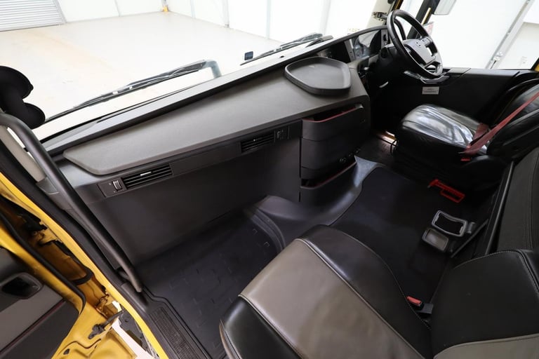 2019 (69 PLATE) Volvo  FH460 6x2 Euro 6 Tractor Units