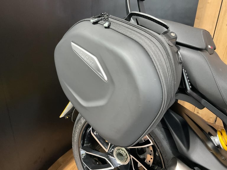 Ducati Diavel V4 TOURING 2024 just 3000 Miles! 1 Owner! FREE UK DELIVERY! Superb