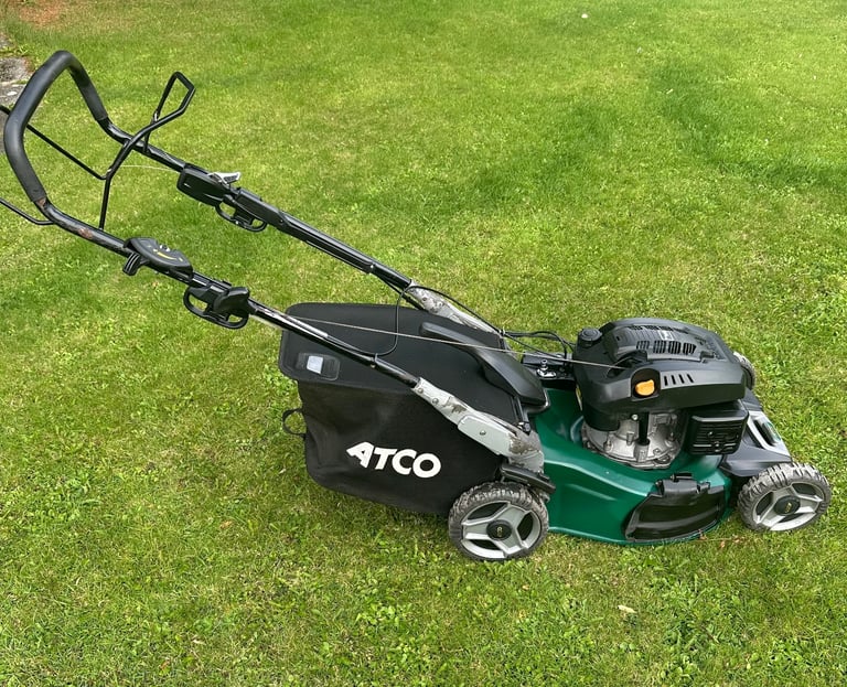 Atco Quattro 4in1 petrol lawnmower 21”cut Selfdrive 196cc mower £850 New