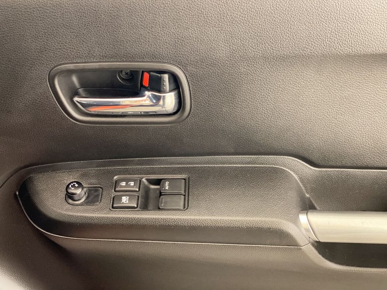  Suzuki Ignis 1.2 Dualjet Mhev Sz T Hatchback 5dr Petrol Hybrid CVT Euro 6 s/s