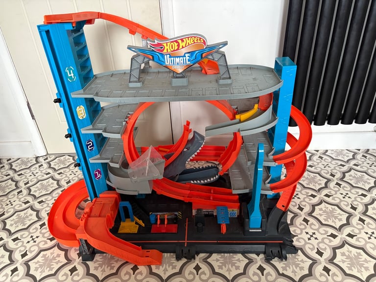 image for Hot Wheels City Track Set Bundle