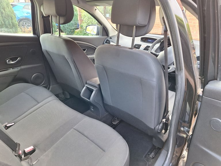 Renault, MEGANE, Hatchback, 2010, Manual, 1461 (cc), 5 doors