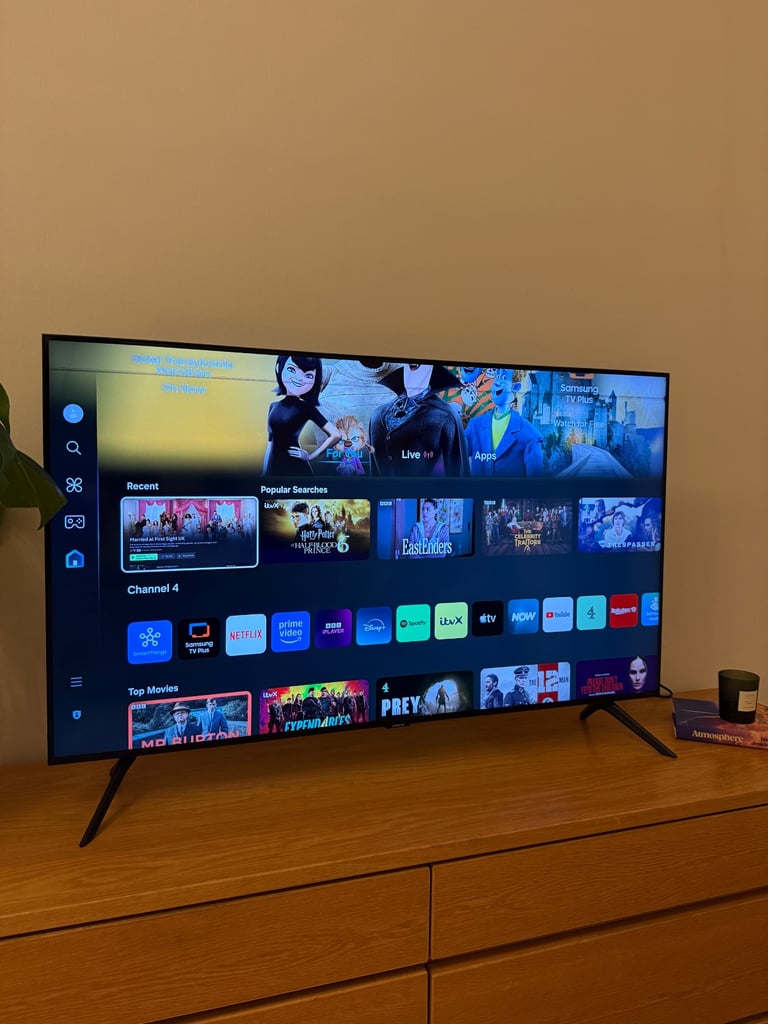 Samsung 50” crystal smart tv 