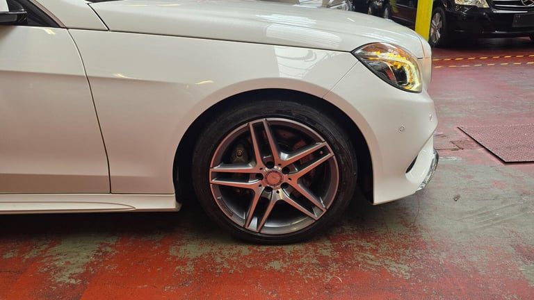 Mercedes-Benz E-Class 3.5 AUTO AMG LINE E350 AVANTGARDE Petrol Automatic