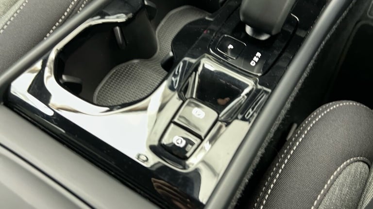 2024 Volvo XC40 Plus, B4 Mild hybrid, Petrol, Dark Estate Petrol Automatic