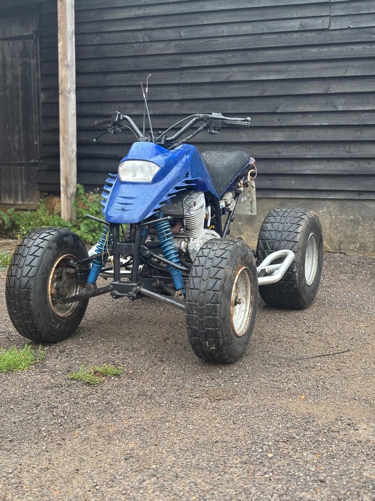 Quad bike 250 (cc)
