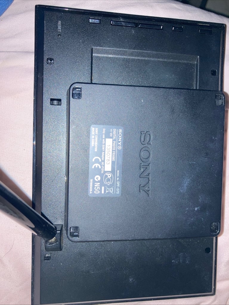 image for Used Sony digital photo frame 
