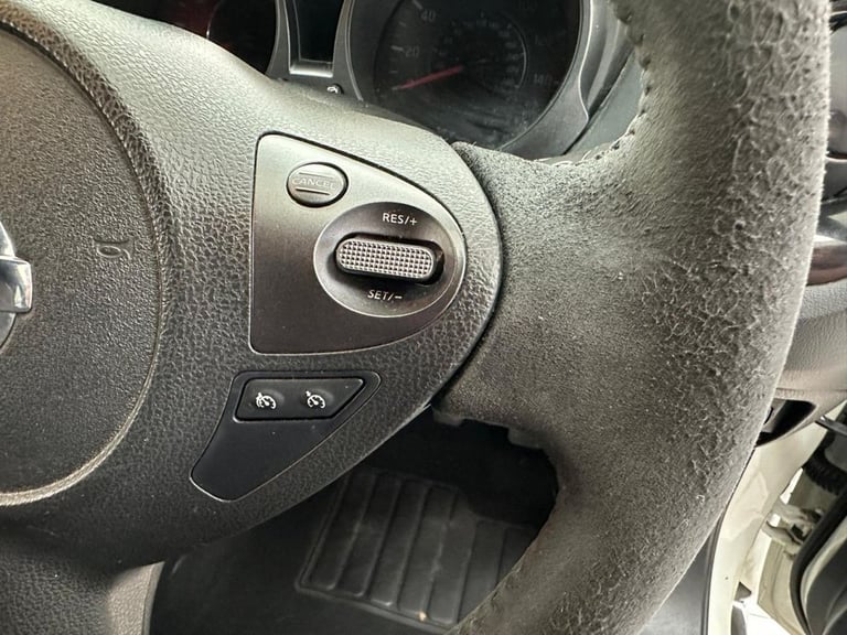 2014 Nissan Juke 1.6 DiG-T Nismo 5dr HATCHBACK PETROL Manual