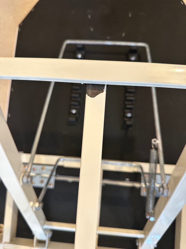 Portable Tri-fold Massage Bed Foldable Beauty Couch Tattoo Salon Therapy Bed