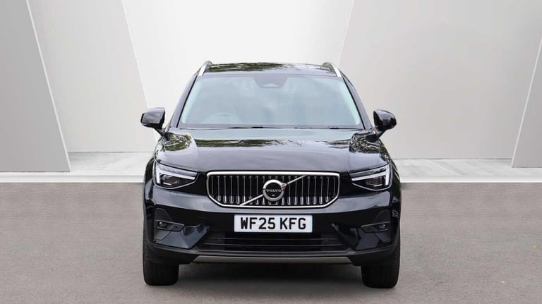  Volvo XC40 B4 (P) Ultra Bright (Sunroof, Harman Kardon, 360 Camera) Petrol/Electric Hybrid Autom...