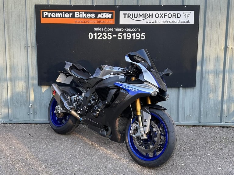 Stunning Low Mileage 2020/20 Yamaha R1M Motorcycle