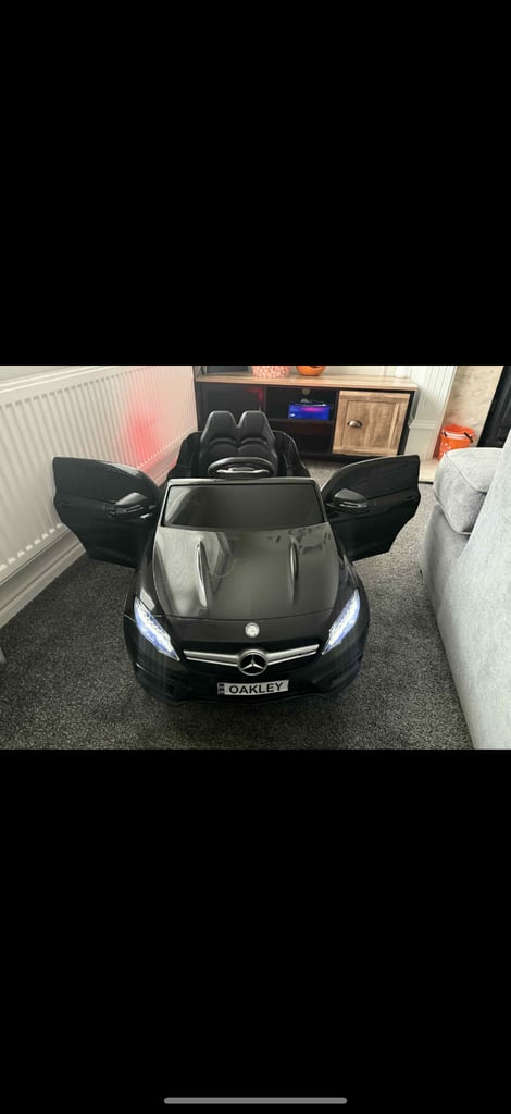 Ride on Mercedes GLA 45 
