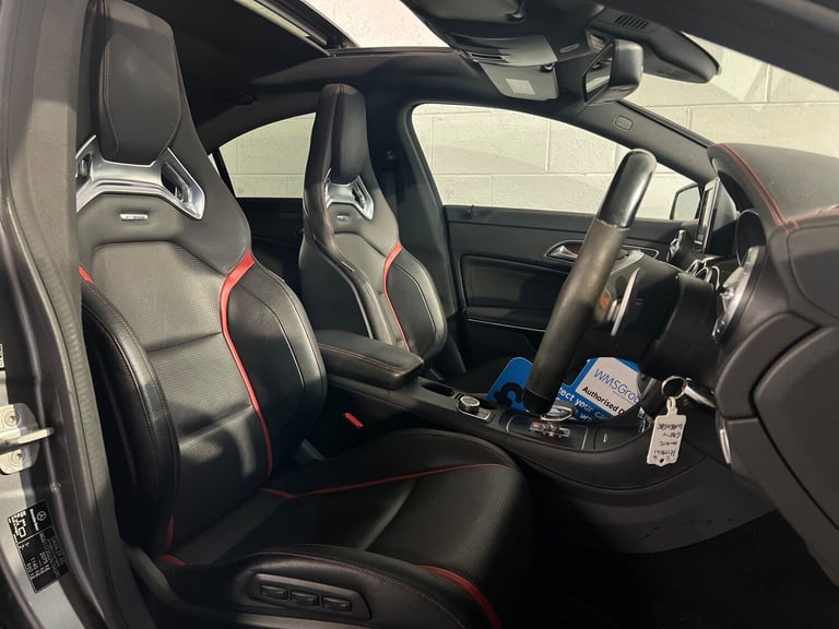 2014 Mercedes-Benz CLA 2.0 CLA45 AMG Speedshift DCT 4MATIC (s/s) 4dr SALOON Petrol Automatic