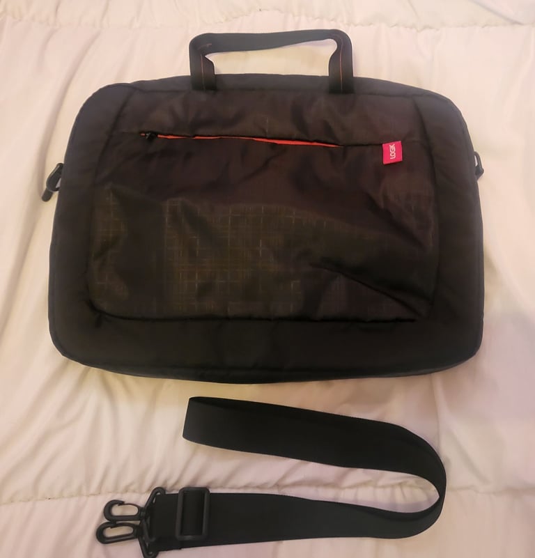 image for LOGIK GENUINE LAPTOP CARRING BAG WITH SHOULDER STRAP INNER PADDED POCKET