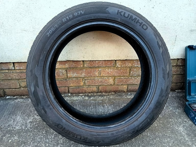 19" CITROEN C5 / DS4 TYRES - 205 / 55 / 19" PAIR FOR ALLOYS WHEELS
