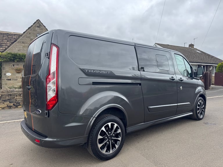 2021 Ford Transit Custom 2021 FORD TRANSIT CUSTOM 2.0 EcoBlue 320 SPORT CREW VAN L2 EURO 6 PANEL ...