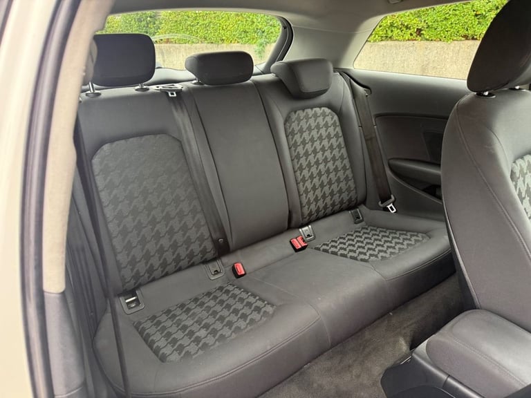 2013 Audi A3 1.6 TDI SE Hatchback 3dr Diesel Manual-2 FORMER KEEPERS-BLUETOOTH-DAB RADIO Hatchbac...