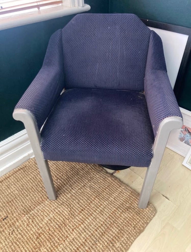 2 x chairs - Free to collect asap! 