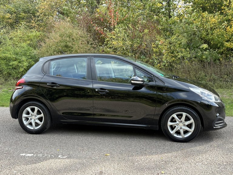 PEUGEOT 208 1.2 PureTech Active 2018