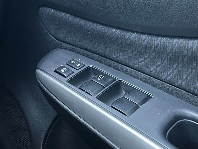 2014 Nissan Note 1.2 DiG-S Tekna 5dr Auto MPV Petrol Automatic