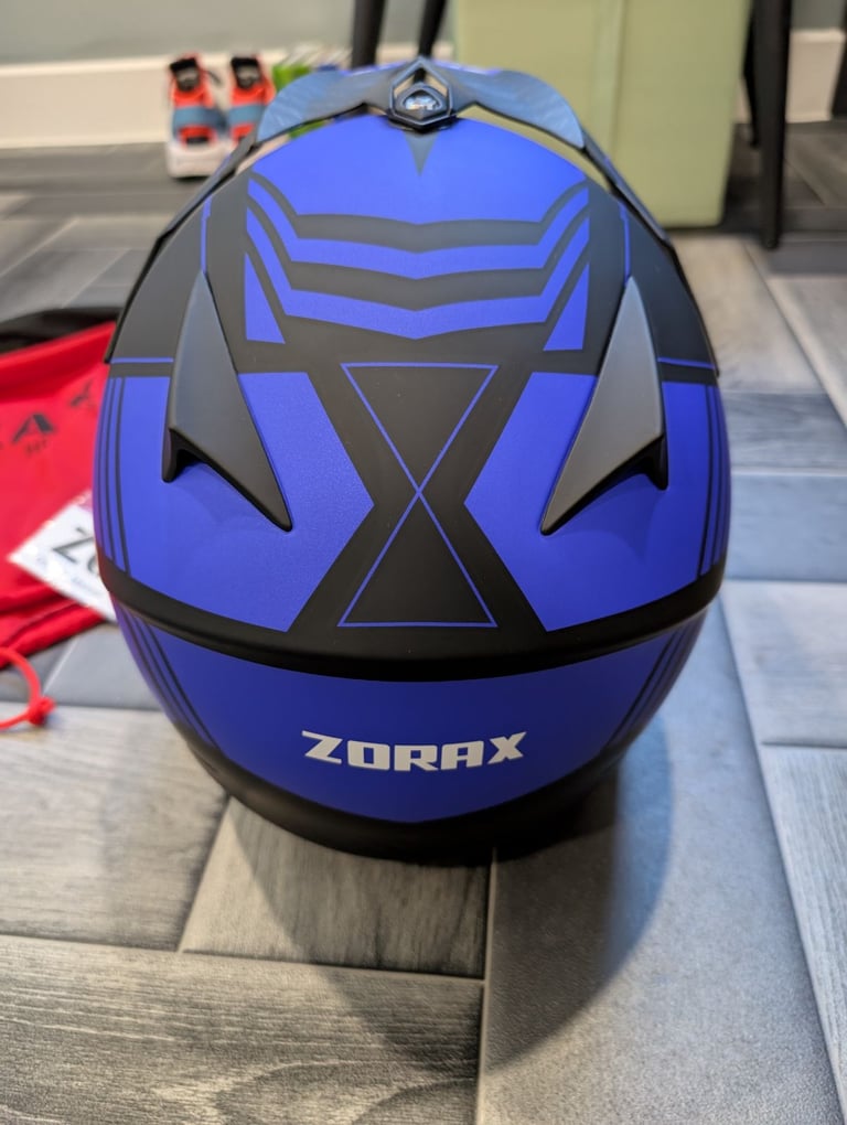 ZORAX X307 Motocross helmet with gloves, blaclava and racing google