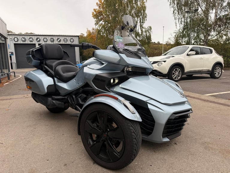 2021 Can-Am Spyder F3 Limited 1330cc 6 speed semi automatic trike in Blue Met
