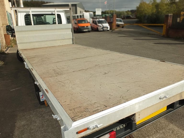 2021 Iveco Daily 35C14 DRW, 16.5 foot 5 metre XL FLATBED with AIR CON