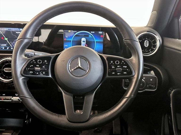 2019 Mercedes-Benz A-Class 1.3 A180 SE Euro 6 (s/s) 5dr Manual Hatchback Petrol Manual