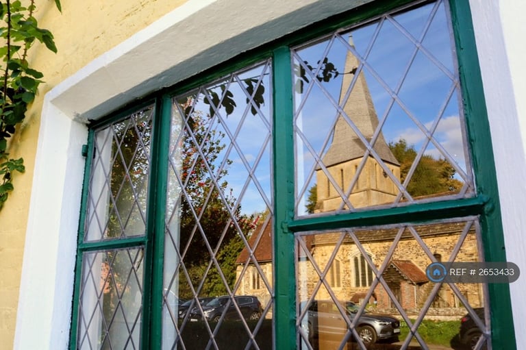 2 bedroom house in Church Cottages, Shere, Guildford, GU5 (2 bed) (#2653433)