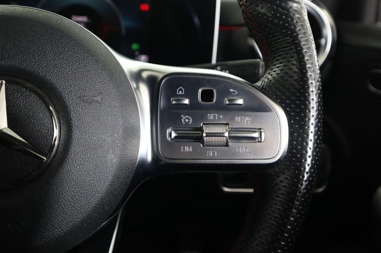 2019 Mercedes-Benz A-Class 1.3 A200 AMG Line (Executive) 7G-DCT Euro 6 (s/s) 5dr Hatchback Petrol...