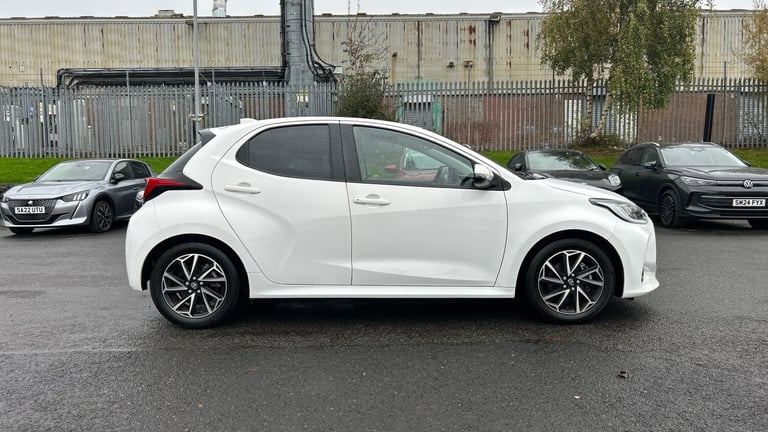 2022 Toyota Yaris 1.5 Hybrid Design 5dr CVT Hybrid Hatchback Hatchback Hybrid Automatic