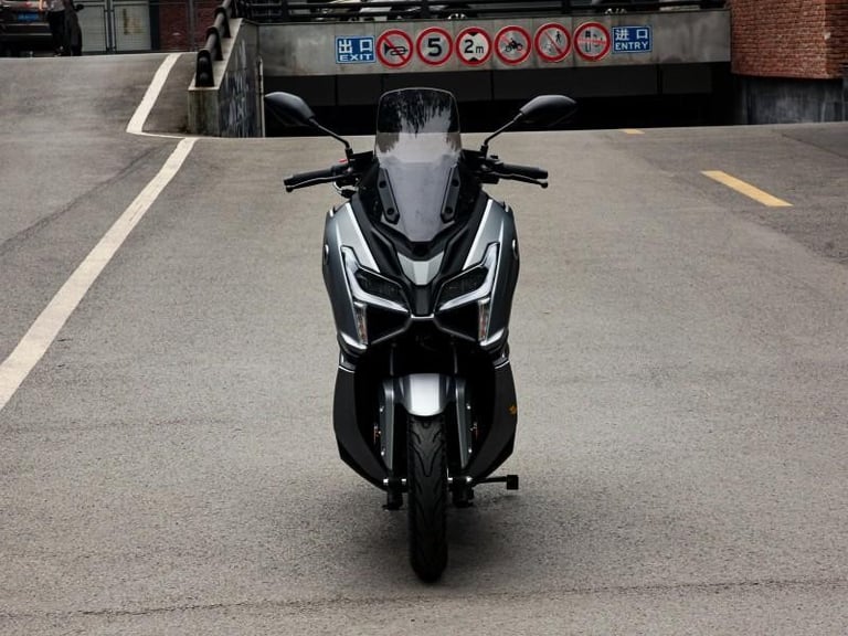 Voge SR1 Prestigious 125cc Scooter