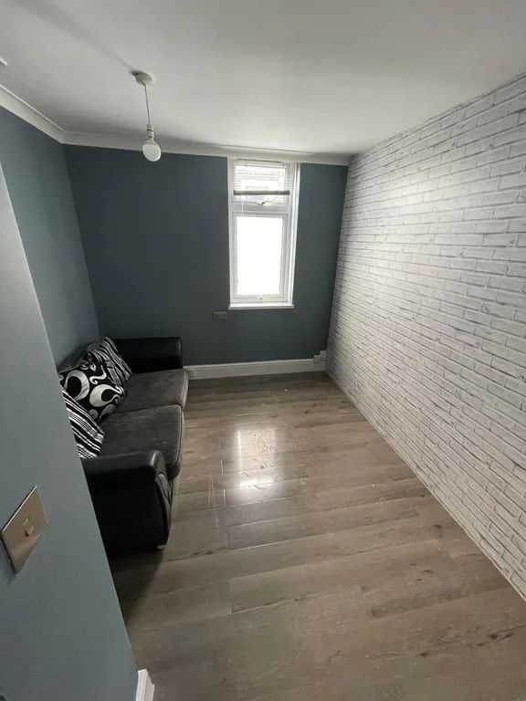 One bedroom flat in Northolt UB56ES