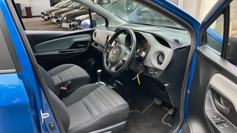 2017 Toyota Yaris 1.33 VVT-i Icon 5dr CVT Petrol Hatchback Hatchback Petrol Automatic