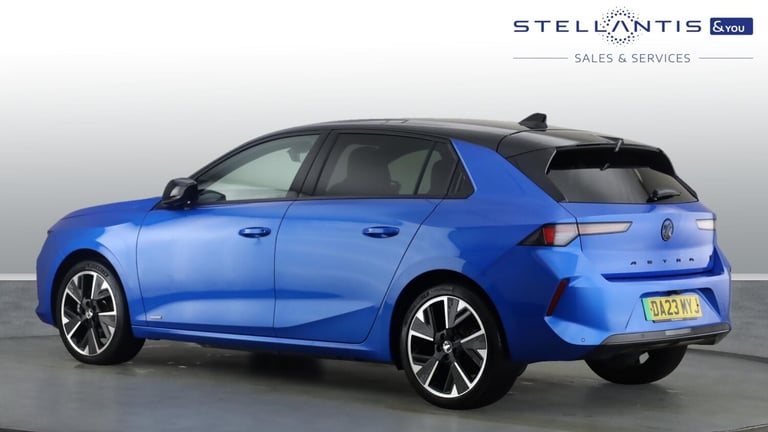 2023 Vauxhall Astra 54kWh Ultimate Hatchback 5dr Electric Auto (156 ps) Hatchback Electric Automatic