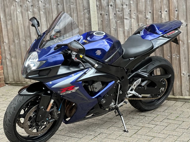 SUZUKI GSXR 750 K7 ISLE OF MAN 2007 (07) SUPER SPORT NUMBER 096 OF 200 MADE