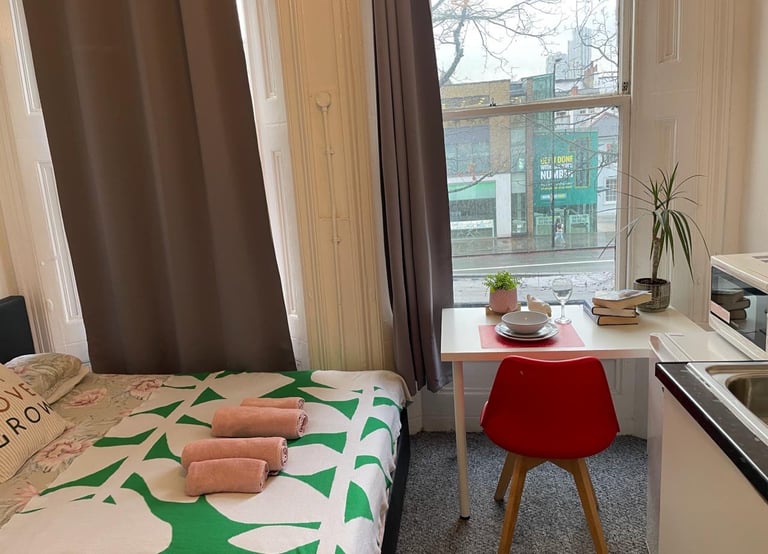 3x studios block upper st N1 dss welcome 