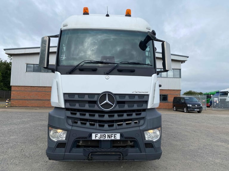 MERCEDES AROCS 1824 *EURO 6* 18 TONNE DOUBLE DECK CURTAINSIDER 2019 – FJ19 NFE