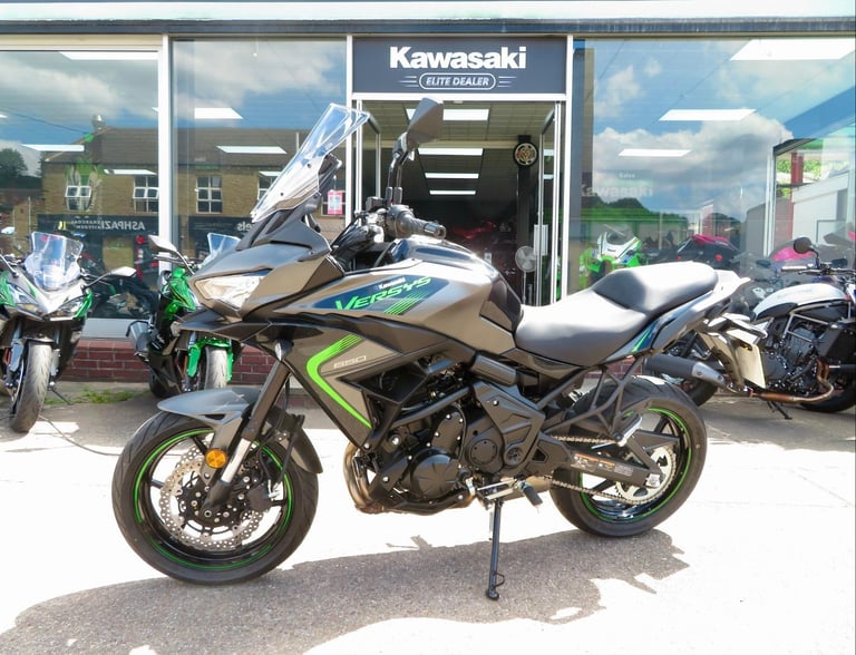 KAWASAKI VERSYS 650 2025