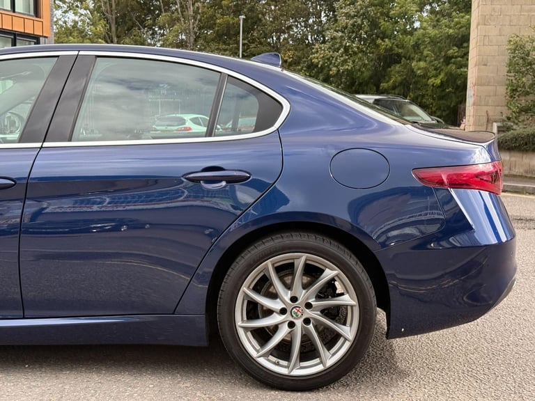2017 Alfa Romeo Giulia 2.2 TD Super Auto Euro 6 (s/s) 4dr SALOON Diesel Automatic
