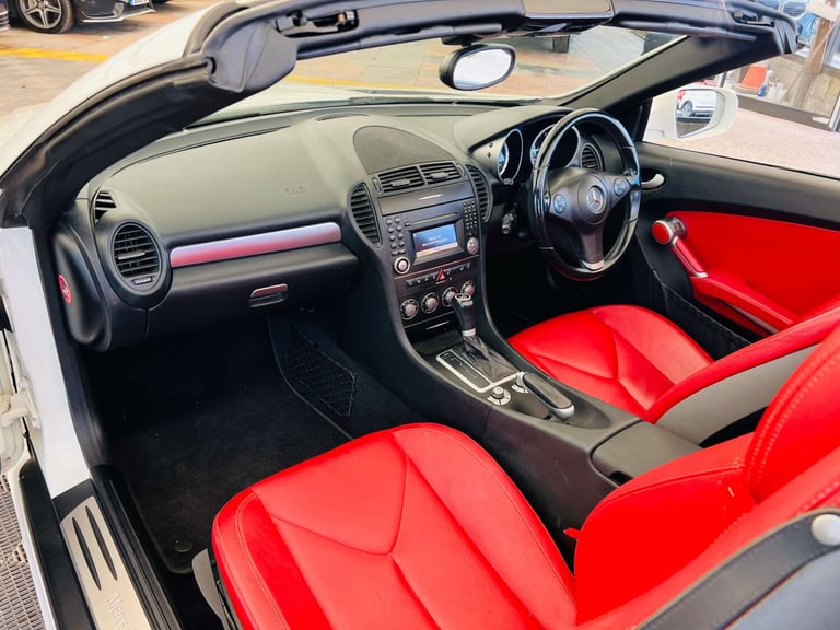 2011 Mercedes-Benz SLK 1.8 SLK 200 Kompressor Auto 2dr Convertible Petrol Automatic