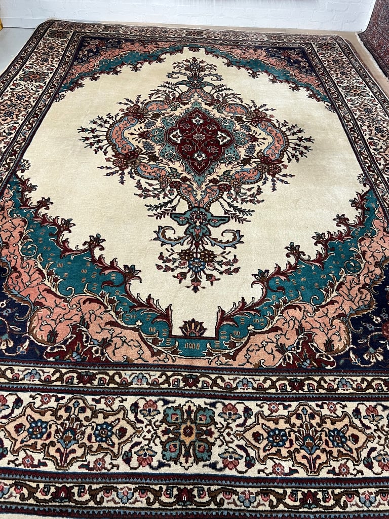 image for Persian handmade wool rug 300x415cm