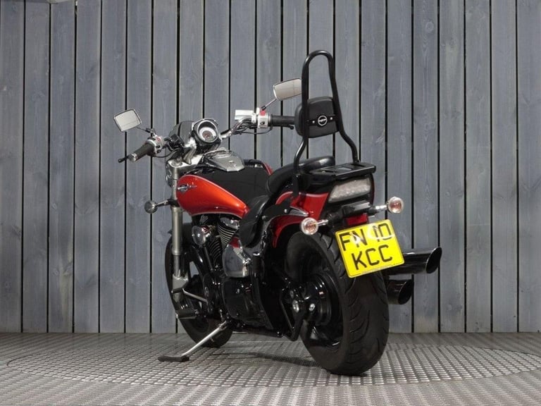 2010 10 SUZUKI INTRUDER 800