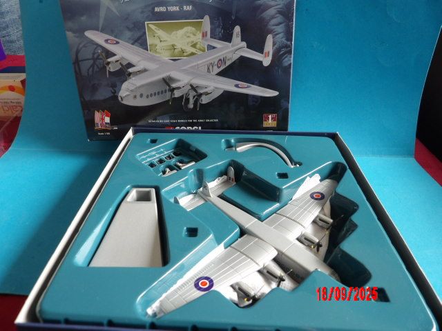 Corgi 1:144 Scale 47205 Military Avro York  RAF  