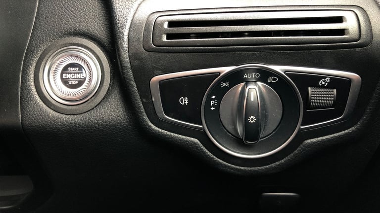 2020 Mercedes-Benz GLC GLC 220 D 4MATIC AMG LINE Estate Diesel Automatic