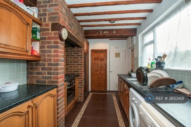 1 bedroom in Clare Road, Maidenhead, SL6 (#2653421)