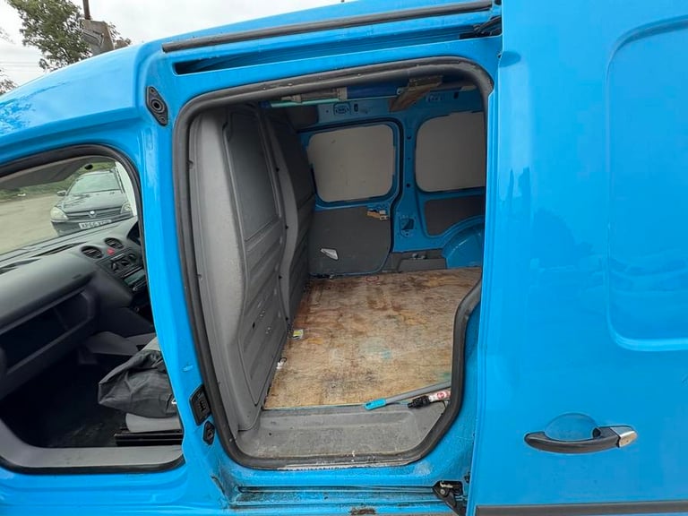 2010 Volkswagen Caddy Maxi Caddy Maxi C20 TDI 104 Panel Van DIESEL Manual