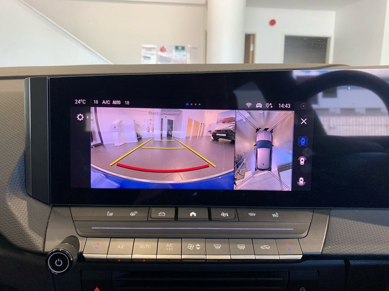 2023 Vauxhall Astra 115kW Ultimate 54kWh 5dr Auto Hatchback Electric Automatic