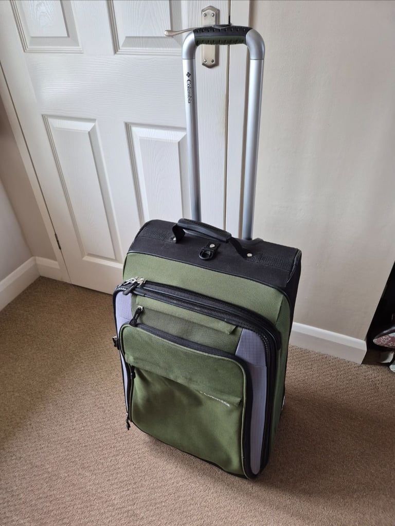 image for Columbia expandable 66cm tall x 40cm wide x 29cm deep multi-pocket wheeled